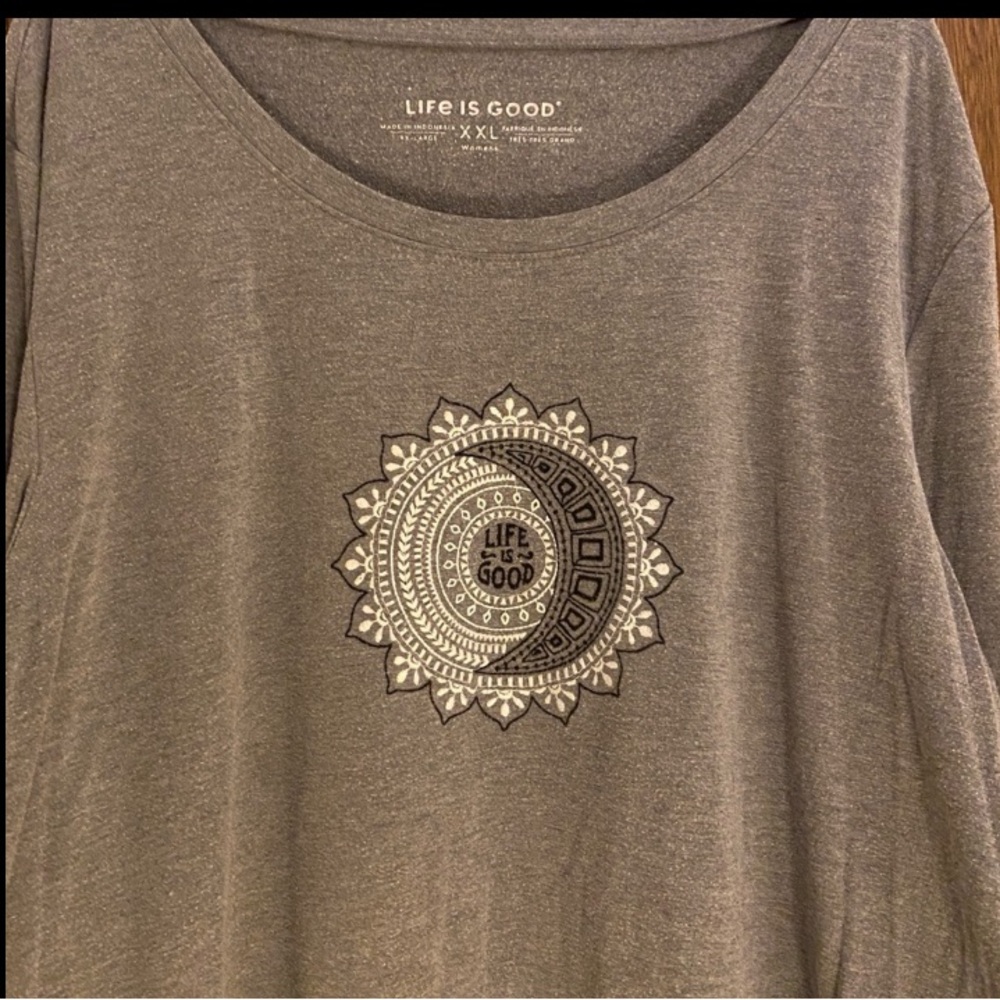 Life Is Good Women's Charcoal Mandala Long Sleeve Light Sweatshirt XXL - Picture 2 of 5